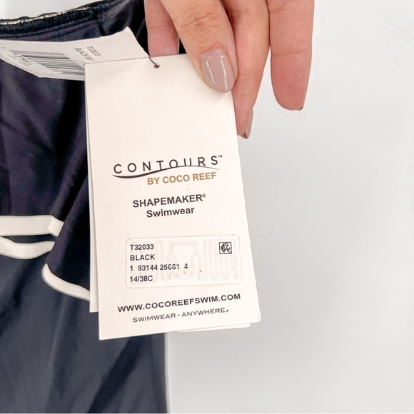 Contours Ruffled Strapless Tummy-Control One-Piece Swimsuit - Picture 9 of 16